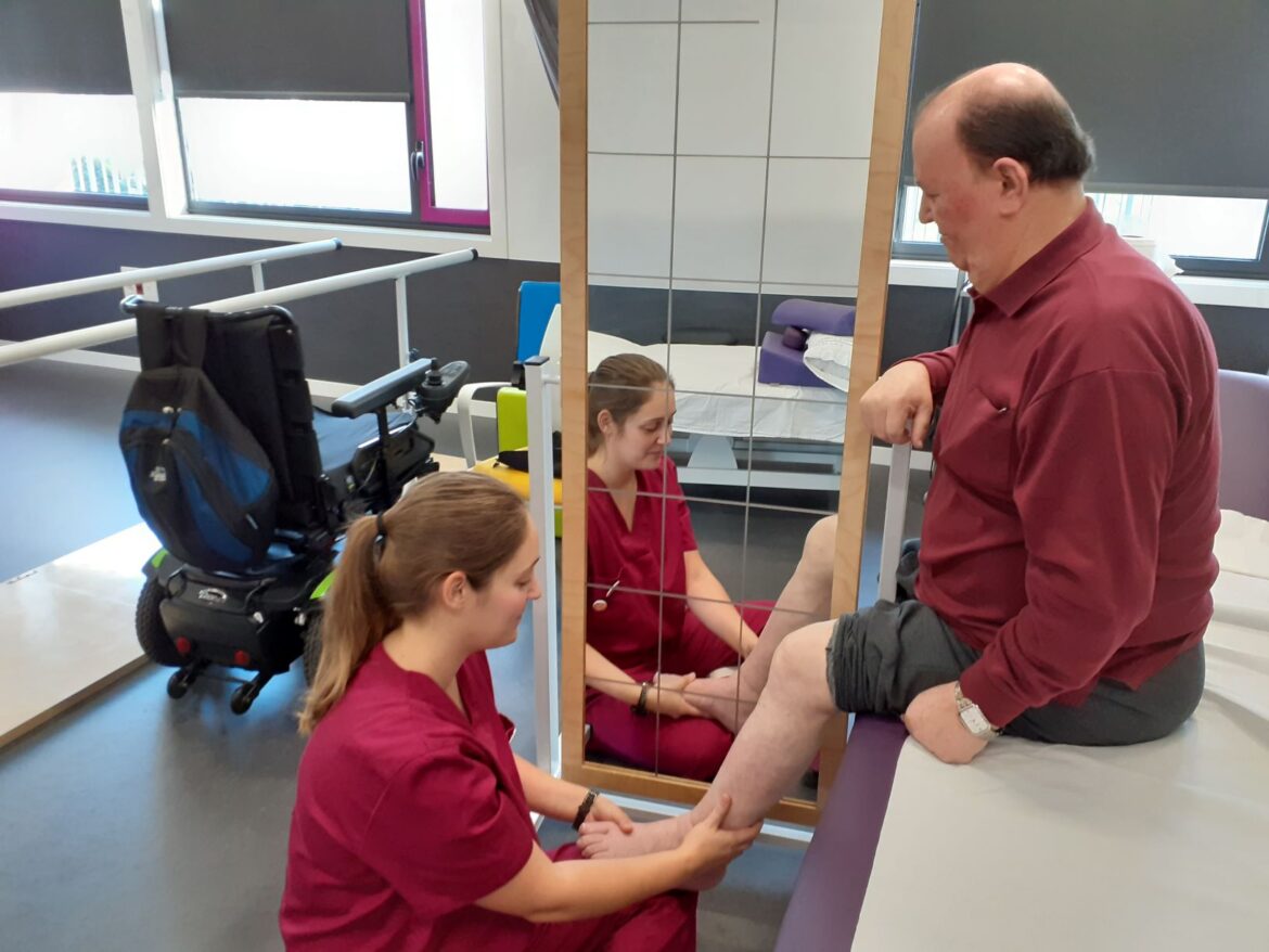 El dolor fantasma y su tratamiento de fisioterapia en el paciente amputado